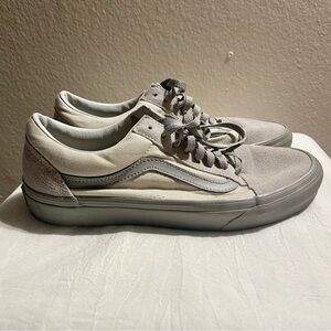Vans Old Skool Size 8.5 Men / 10 Women